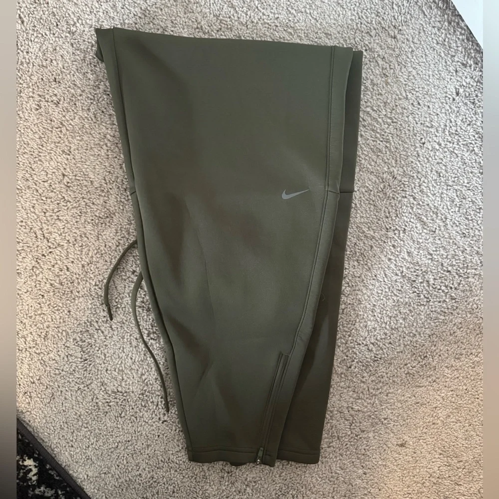 Nike Women's Dri-FIT Prima High-Waisted 7/8 Training Pants - Picture 3 of 6